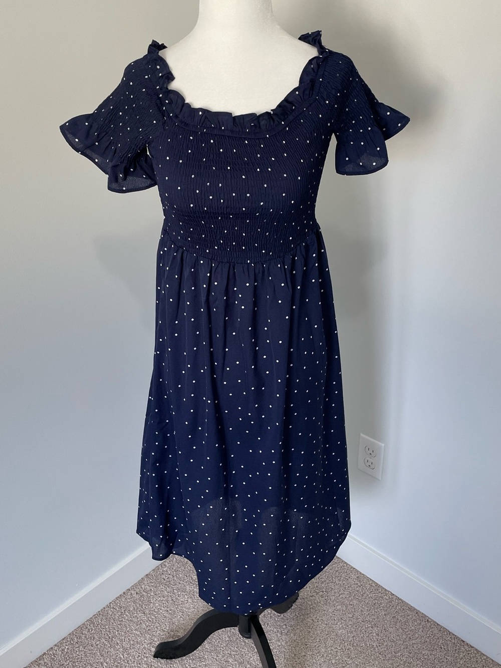 Vine & Love Blue & White Polka Dot Smocked Midi Dress - Size Small - NWT